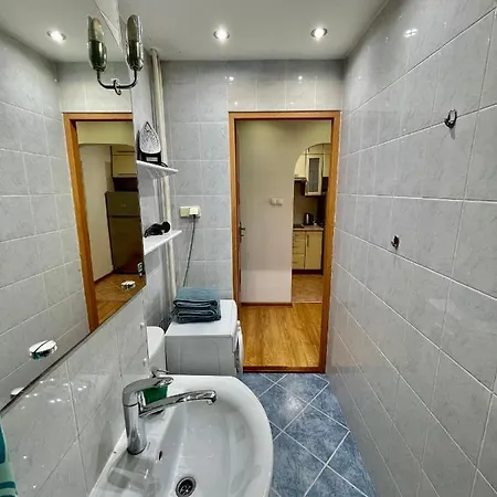 Sushi Metro Wifi 500 Mbs, 70'tv Netflix Appletv+ Warschau