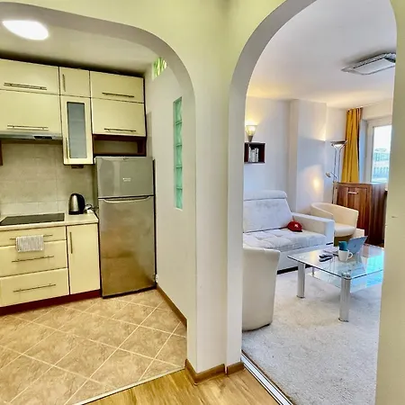 Apartment Sushi Metro Wifi 500 Mbs, 70'tv Netflix Appletv+