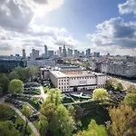 Sushi Metro Wifi 500 Mbs, 70'tv Netflix Appletv+ Warsaw