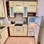 Sushi Metro Wifi 500 Mbs, 70'tv Netflix Appletv+ Apartment